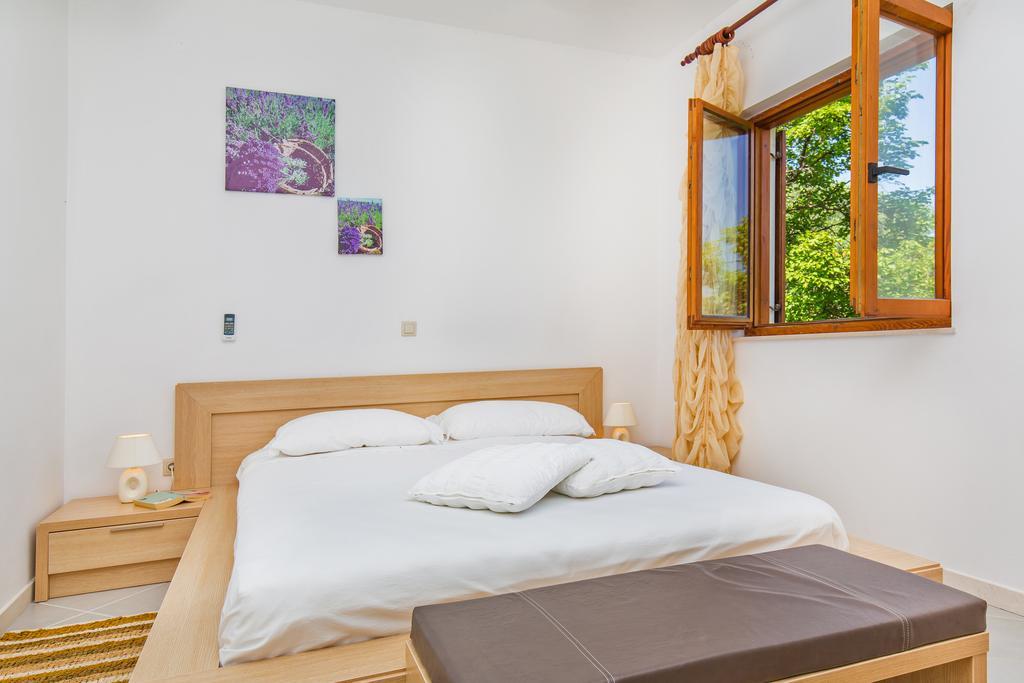 Apartment Lujak Donje Celo Esterno foto