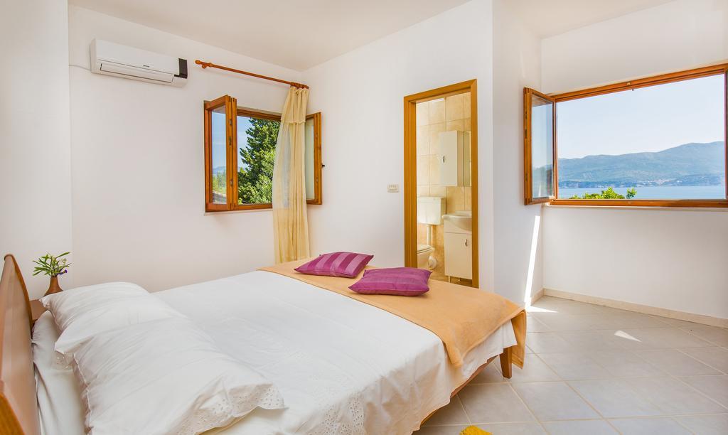 Apartment Lujak Donje Celo Esterno foto